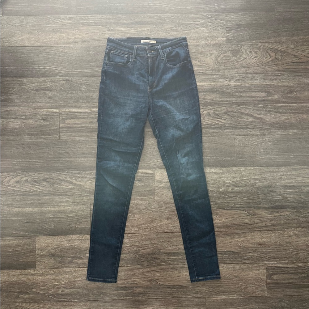 LEVIS women’s 721 high rise skinny medium blue wash W30 x L32 denim jeans